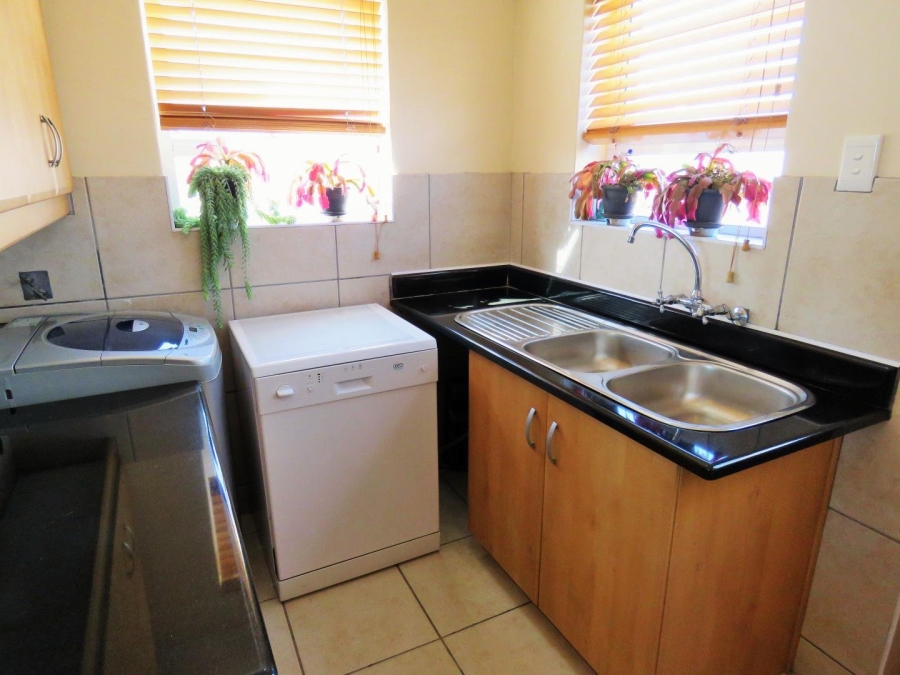9 Bedroom Property for Sale in Waterfront Western Cape